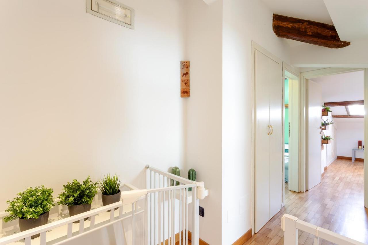 Апартаменты Casa Ginevra - 3 Minutes Walk From The Sea Ливорно Экстерьер фото